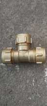 Złączka rozłączna Trójnik  zaciskowy conex 18 mm (woda ,powietrze )