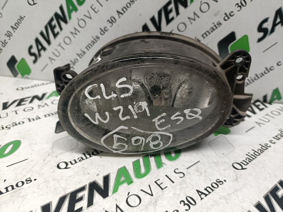 Farol nevoeiro frente esquerdo MERCEDES-BENZ CLS (C219)