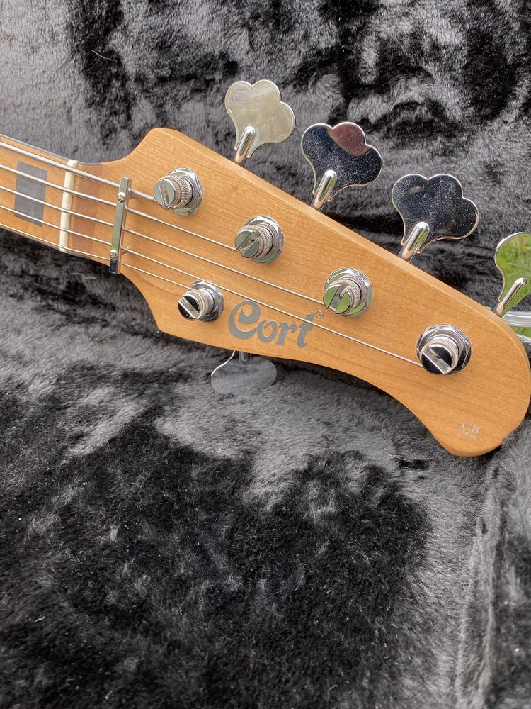Gitara basowa Cort GB Modena 5