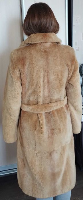 Продається шуба натуральна аргентинська