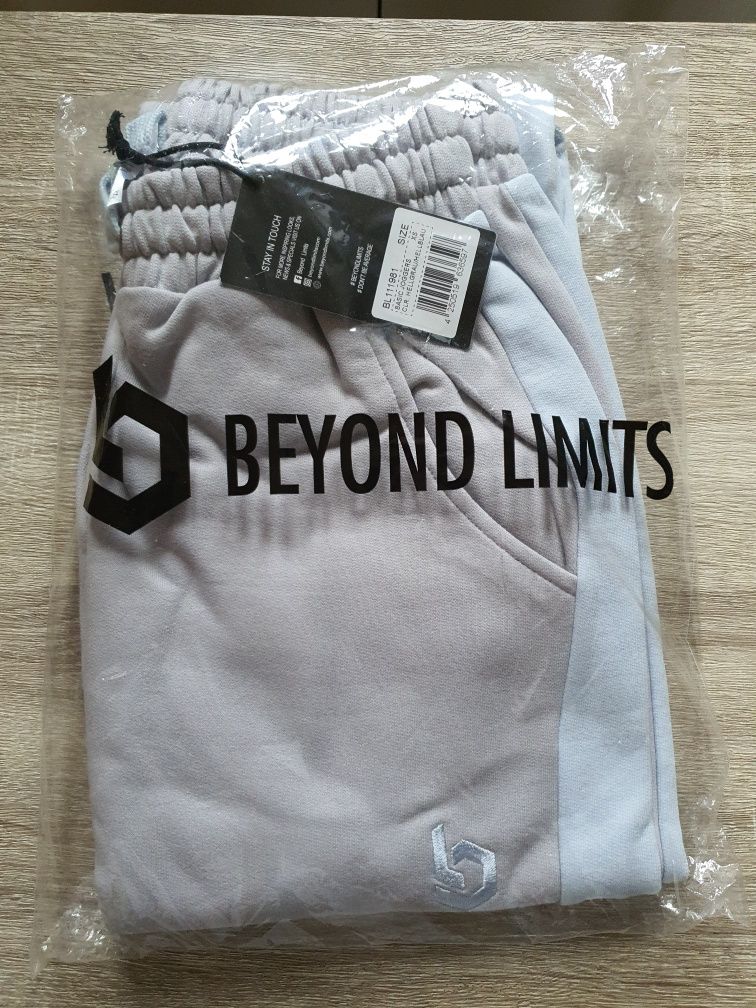 Spodnie dresowe 100% bawełnianiane amerykańskiej firmy Beyond Limits,