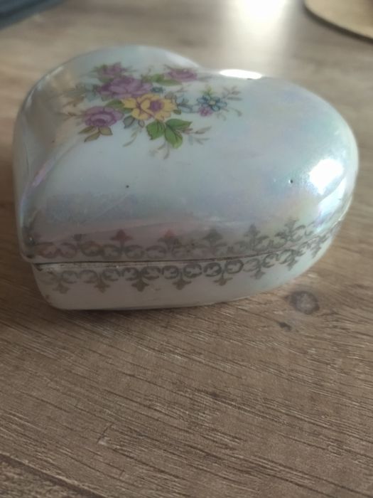 Porcelanowe puzderko