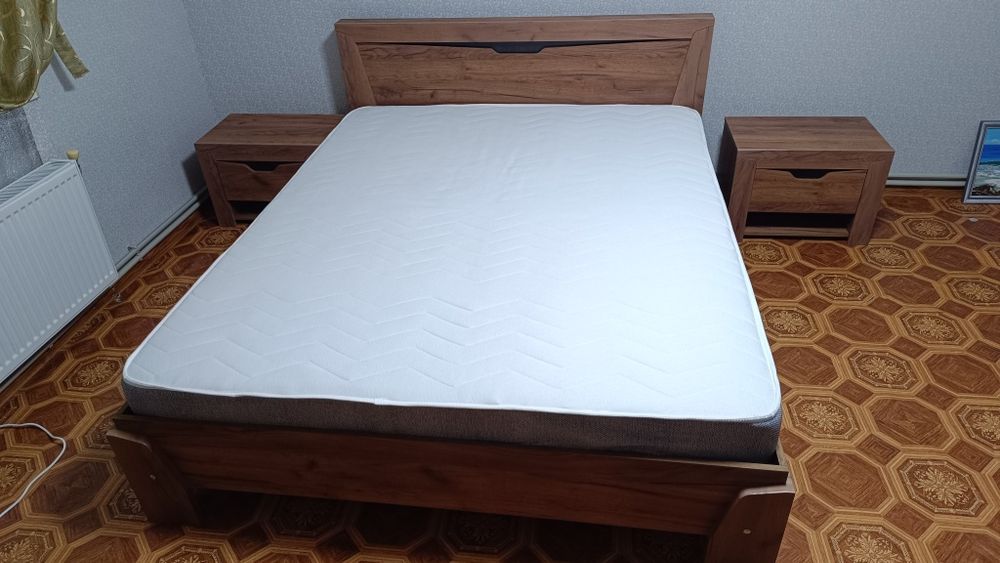 Кровать двухспальная