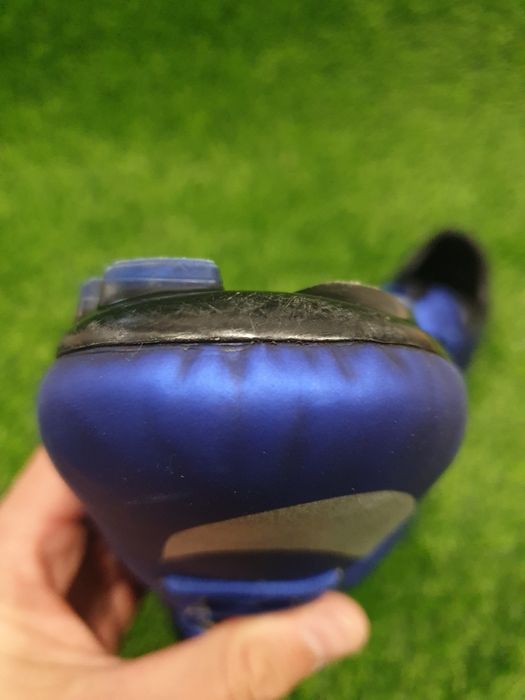 Półprofesjonalne Pro korki Nike Mercurial Veloce II FG 42