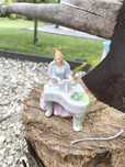 Figurka z porcelany dawna produkcja