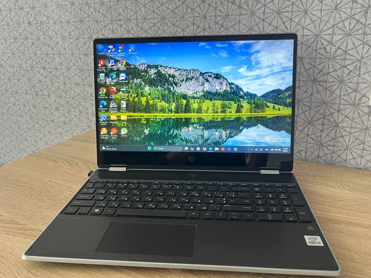 ноутбук HP Pavilion x360