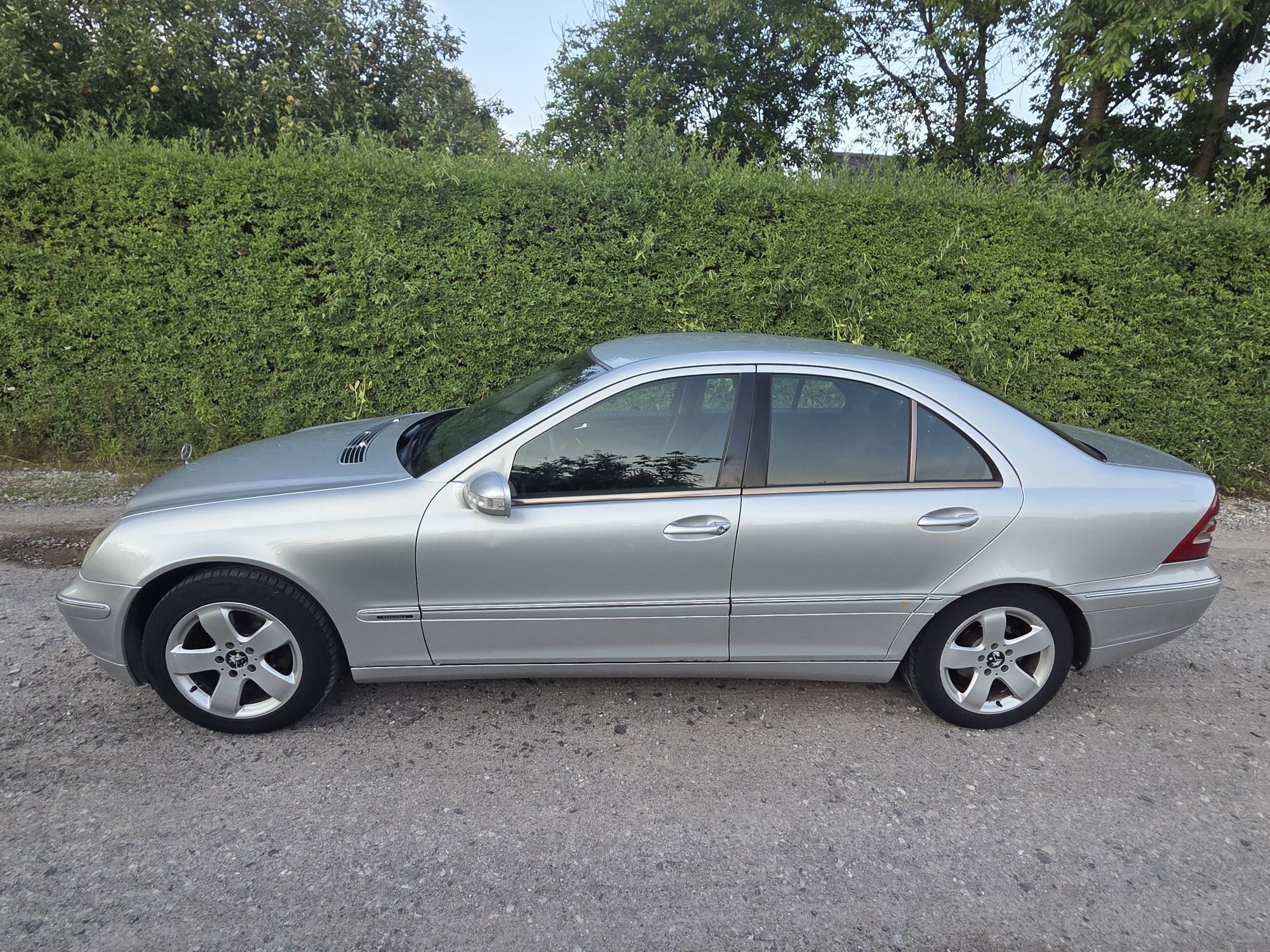 Mercedes C klasa 220d W203 2.2 diesel 150KM  alufelgi, przebieg 250tys