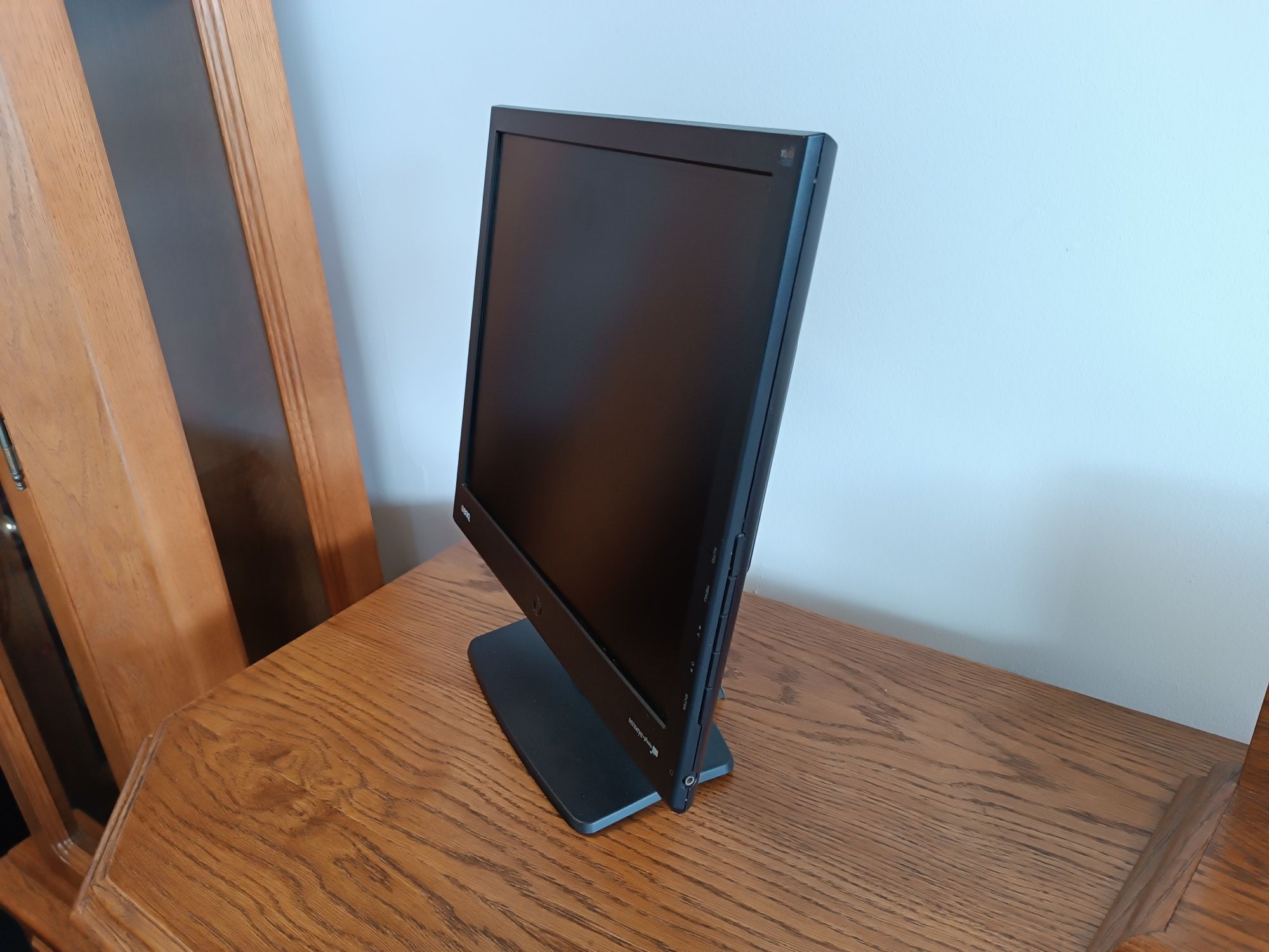 Monitor LCD BenQ  100% sprawny - okazyjnie