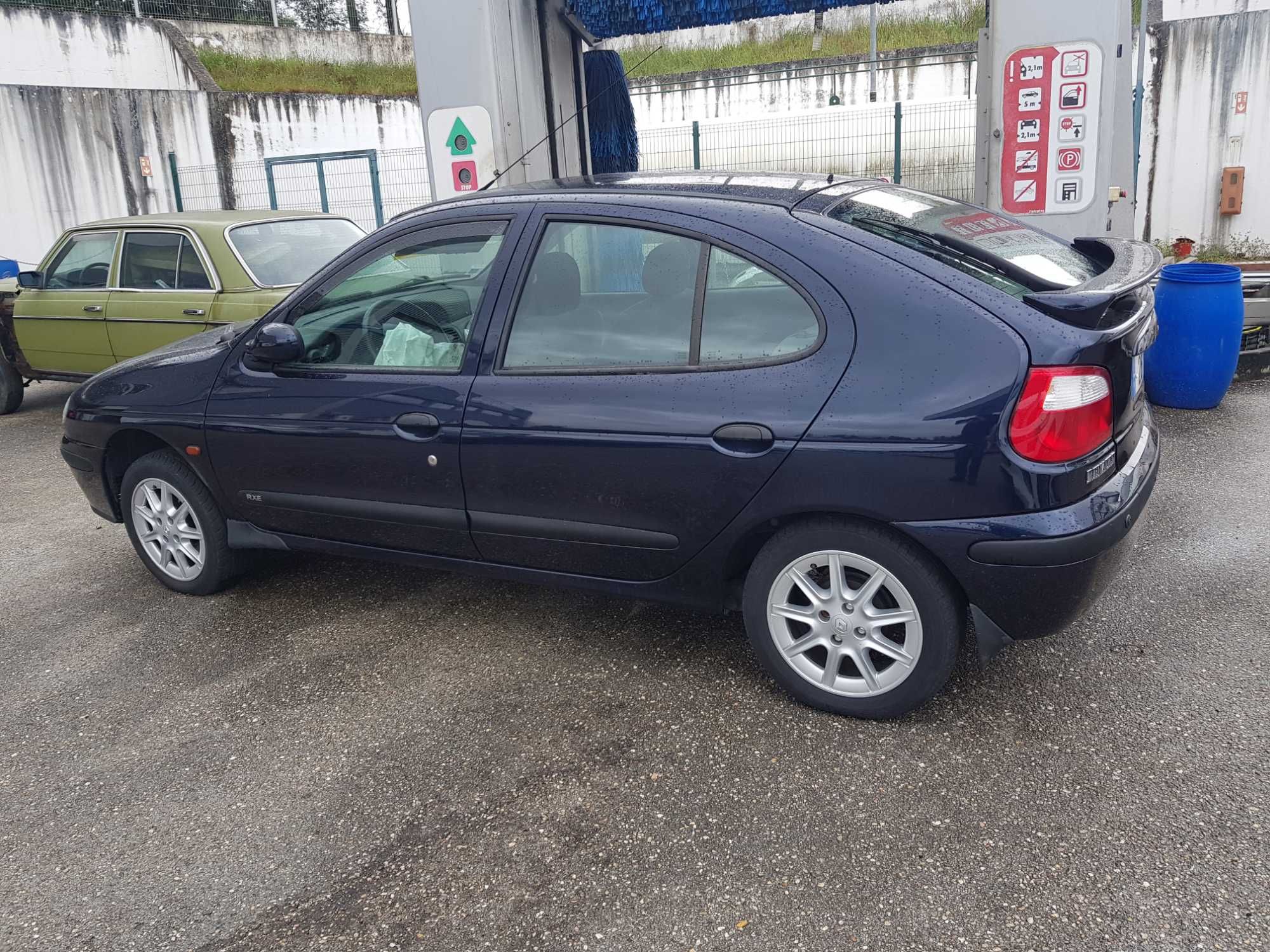 Renault Megane p/ peças  recondicionado há 6 meses