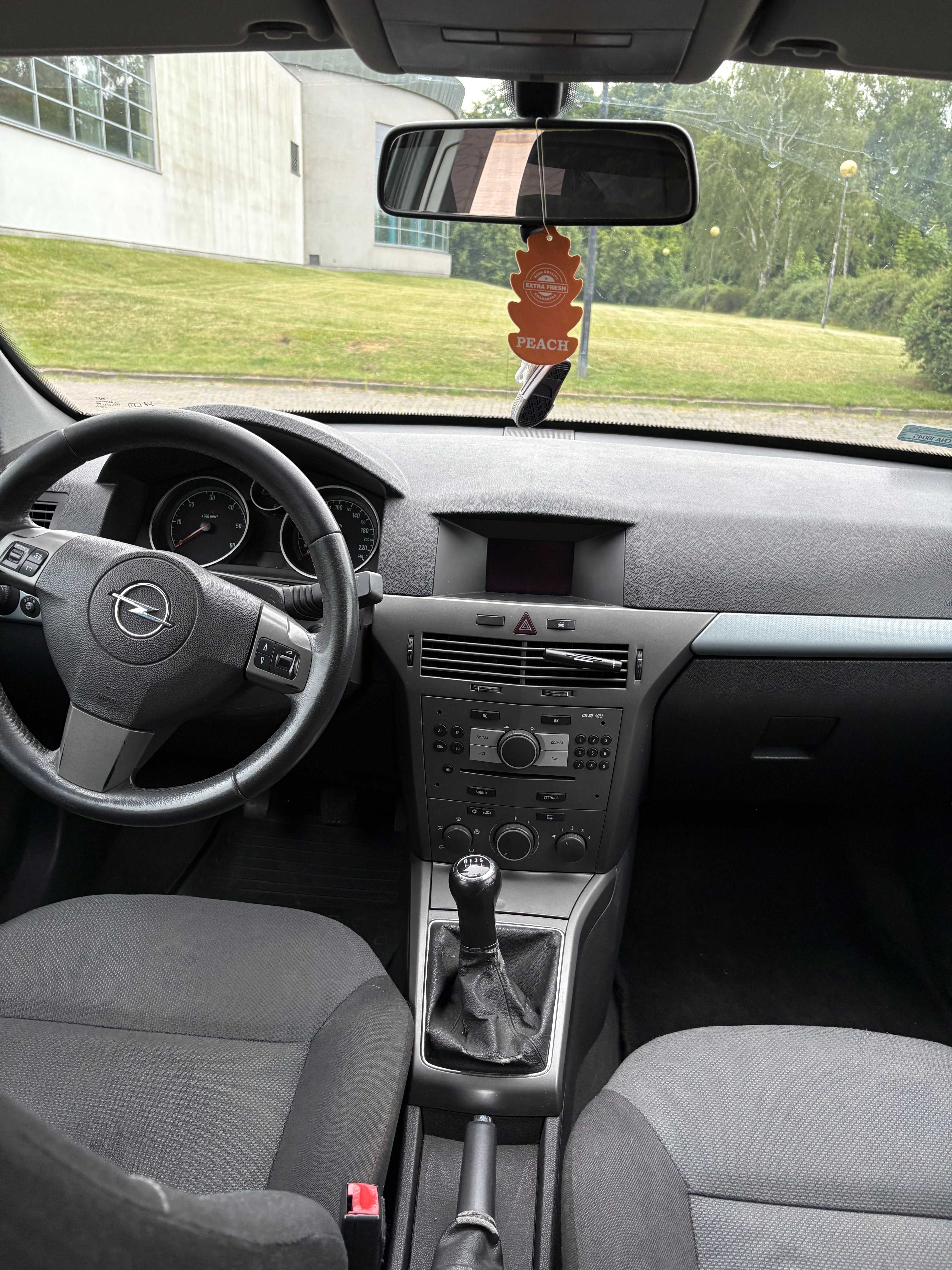 Opel Astra H 1.9 CDTI 2007 rok
