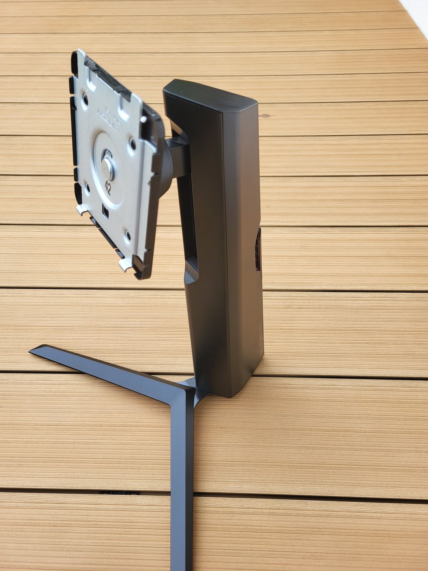 Statyw (stojak, stopa, podstawa) monitora LG Ultragear