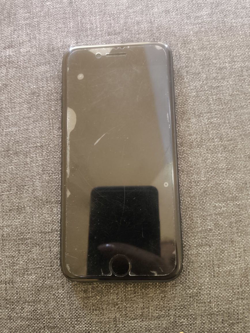 iPhone Se 22 64 gb