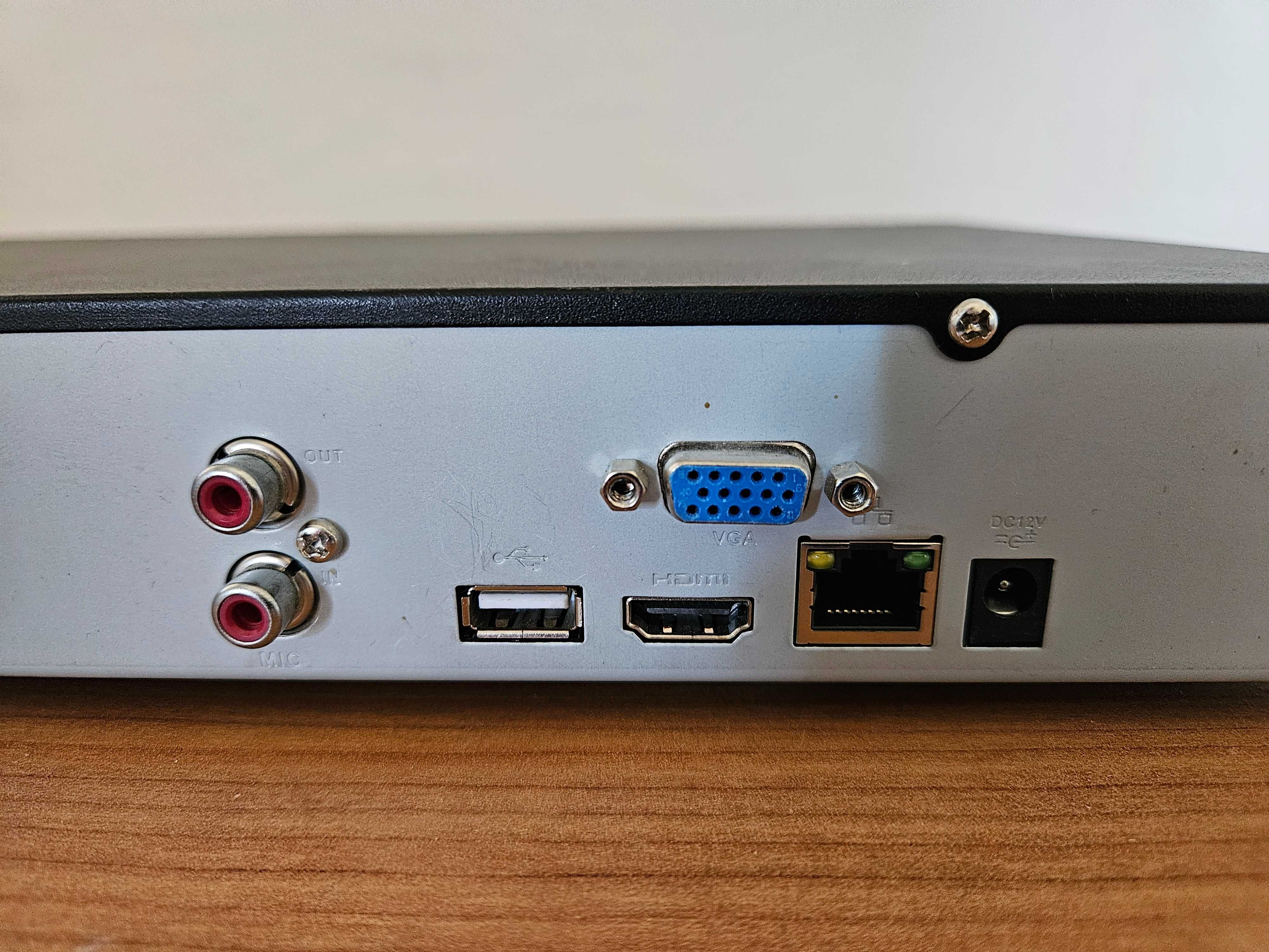 Rejestrator sieciowy DVR BCS HDD 3TB