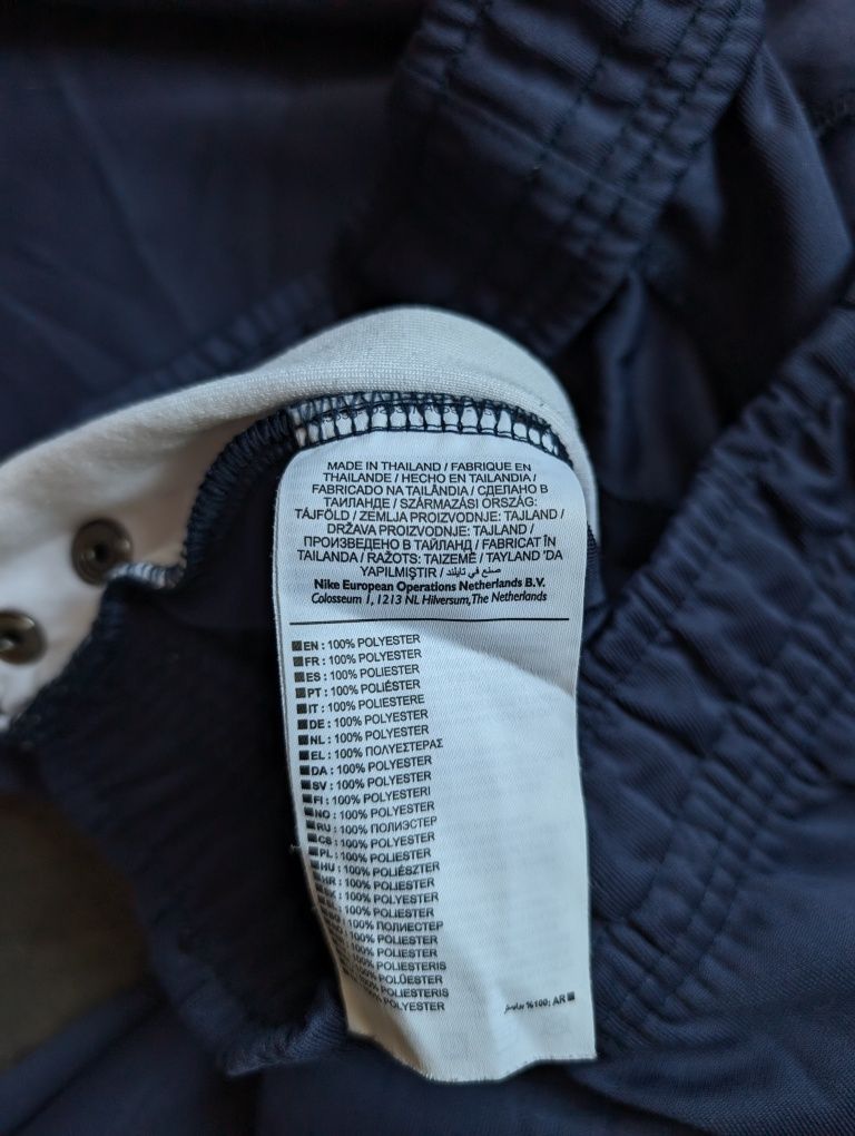 Штани спортивні Nike на лампасах, свіжі колекції