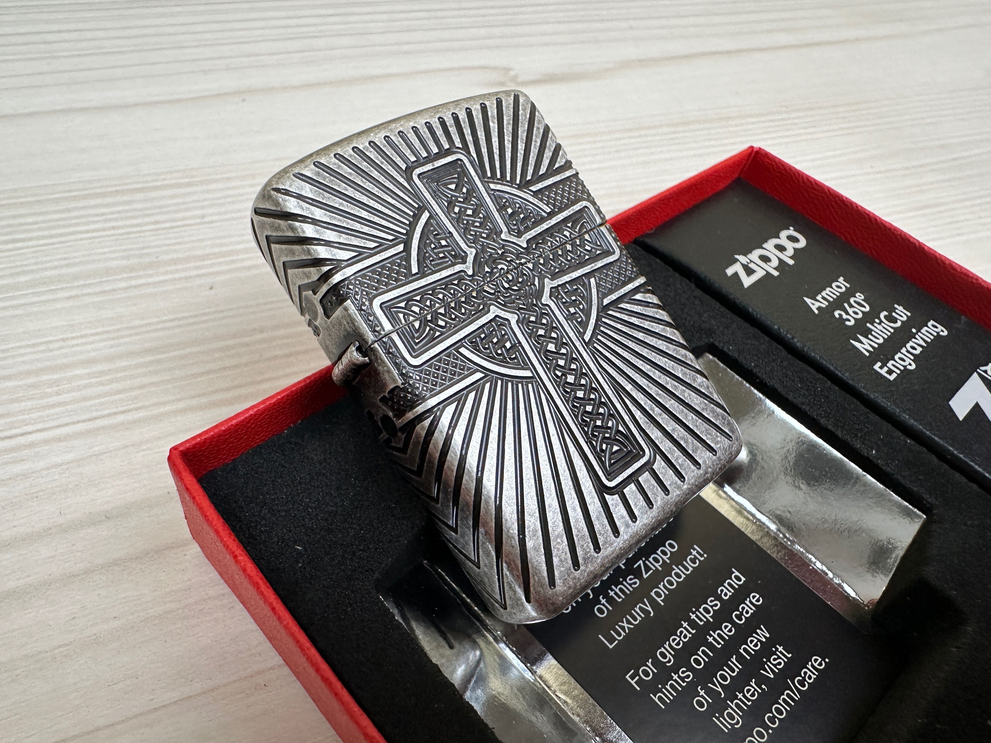 Зажигалка Zippo 29667 Armor Multicut Celtic Cross & Knot Antique Silv