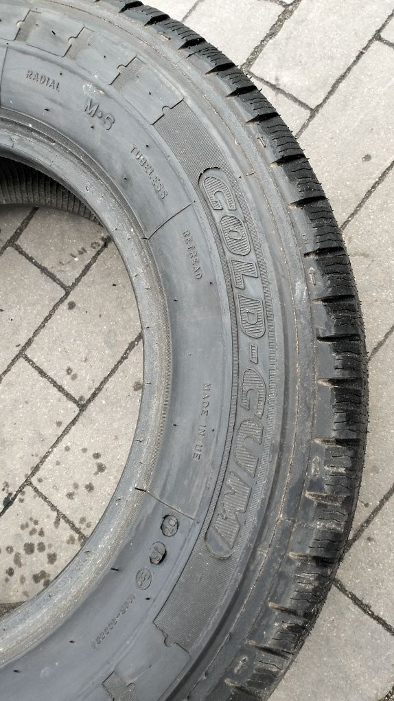 235/65R16C opona bieżnikowana pojedynka