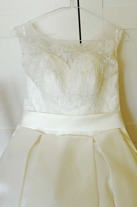 Elegancka suknia ślubna Papa Michel, materiał mikado, roz. 38