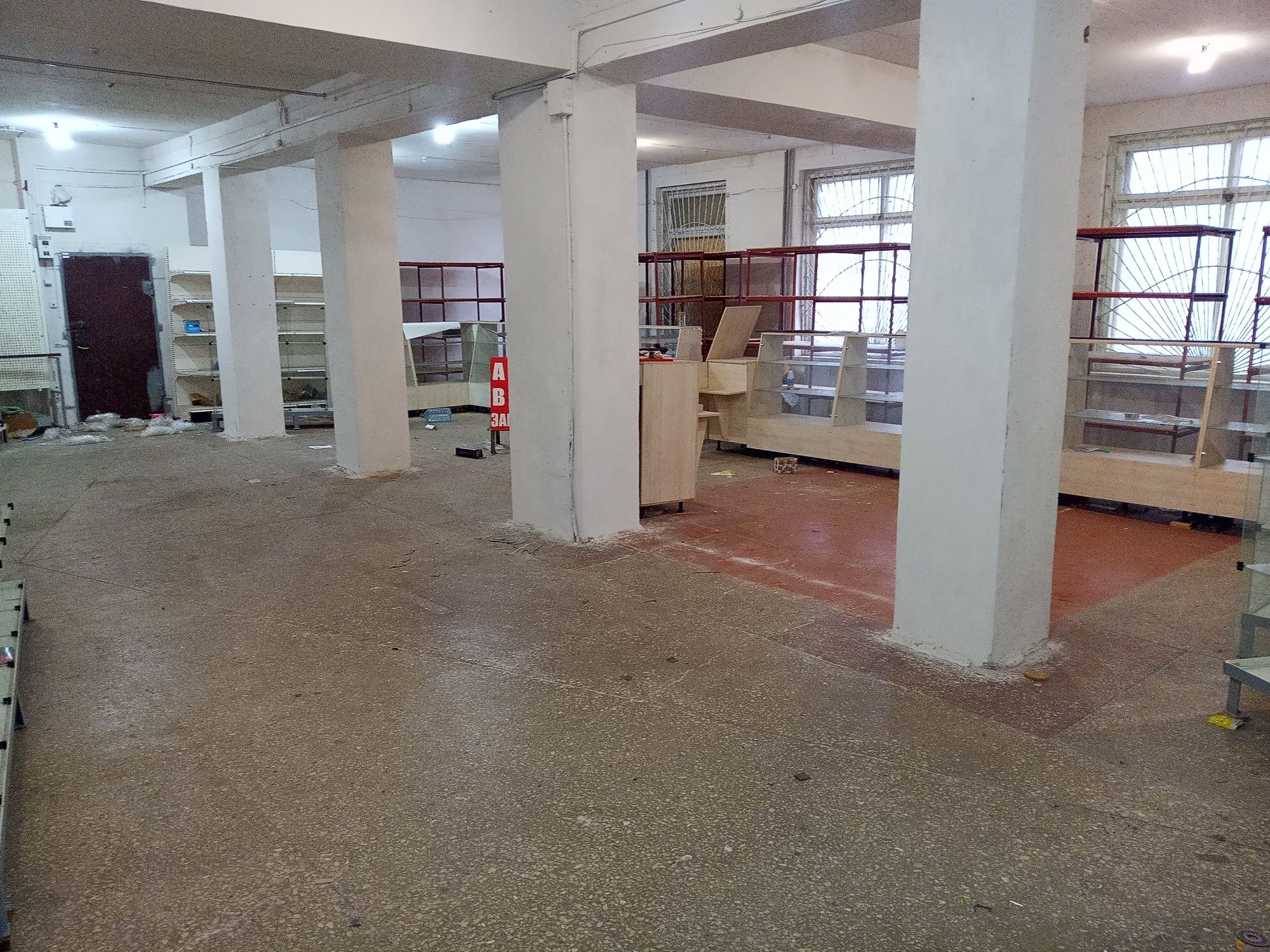 Торгівельна площа 10 - 200 м.кв.