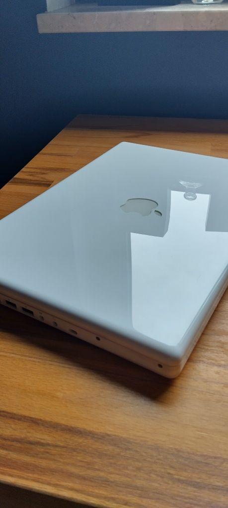 MacBook A1181 stan kolekcjonerski