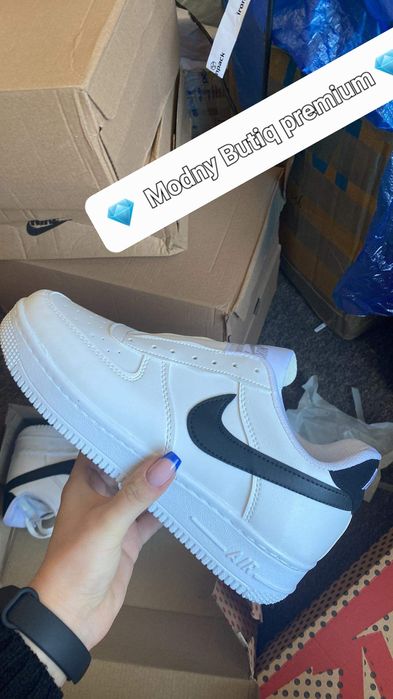 Nike air force 1 model Uni