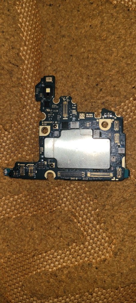 Samsung s21 деталі