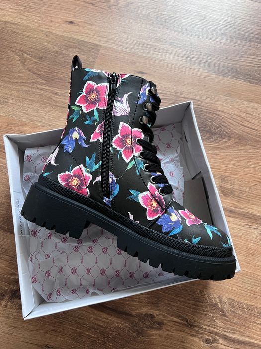 40 Sklep Nowe botki damskie w kwiaty trzewiki