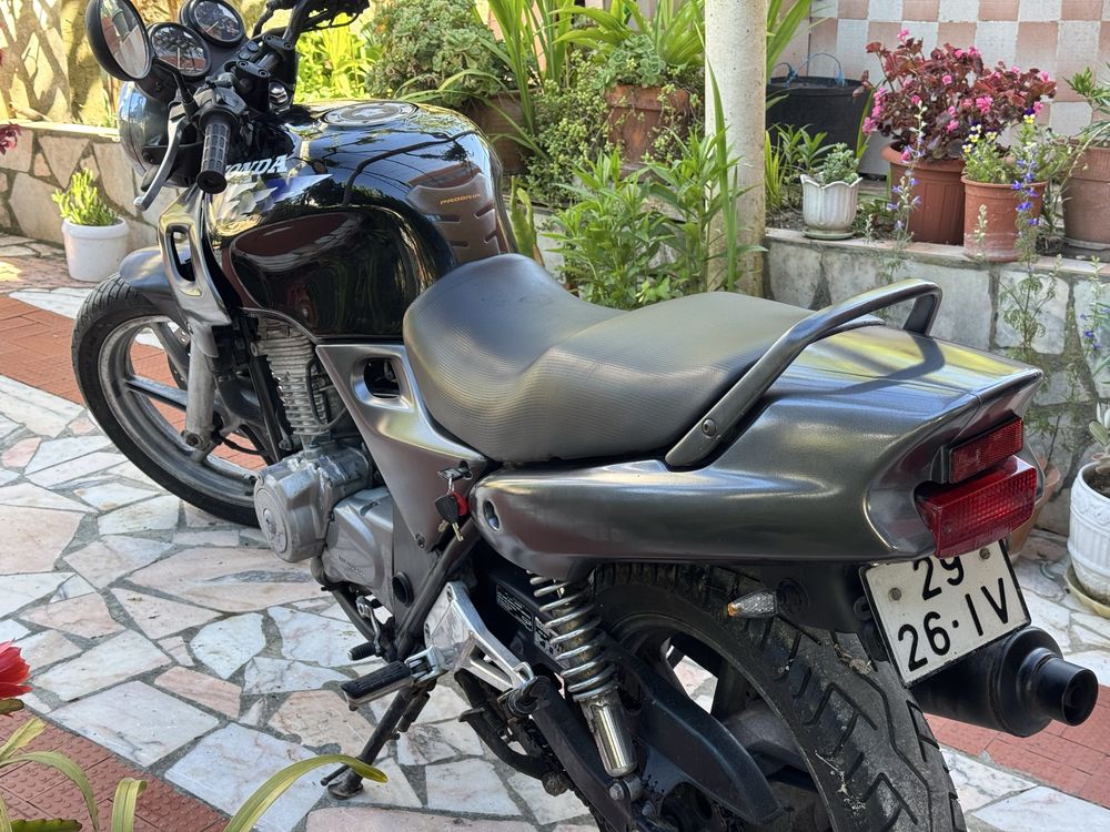 Honda cb 500 muito bonita
