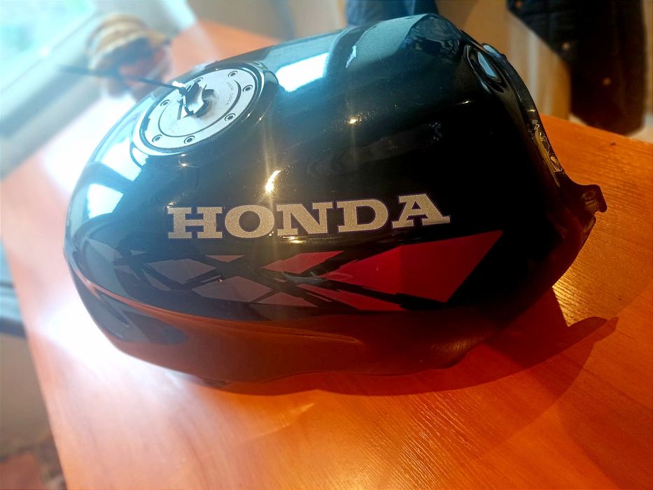 Sprzedam Hondę CB 500 95r