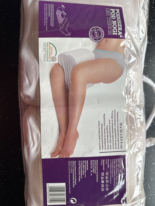 Poduszka między nogi do spania