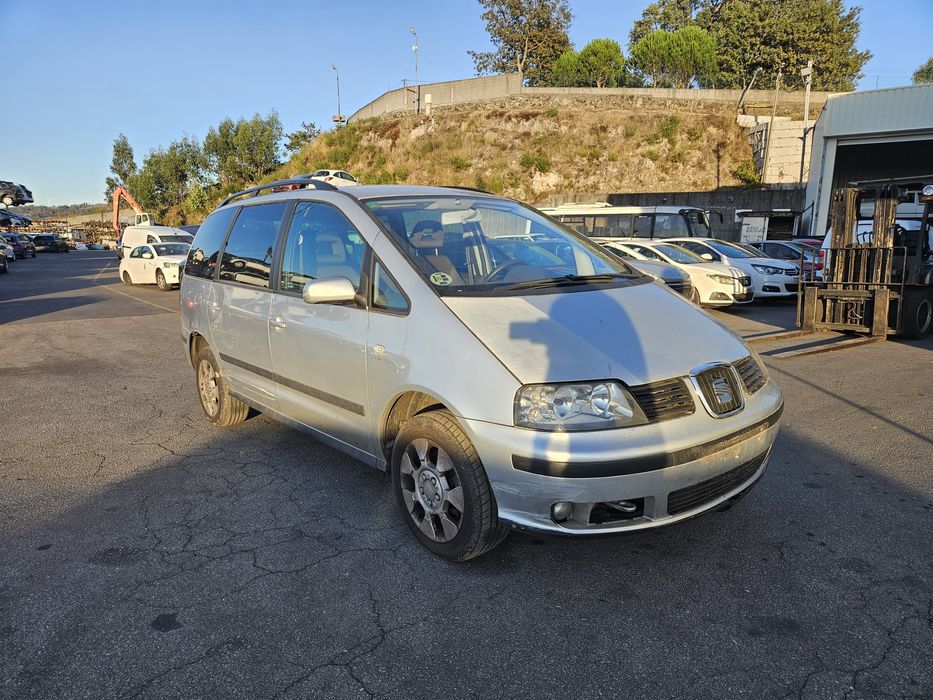Seat Alhambra 2.0 TDi de 2007 para peças 
Não vendo completo, apenas