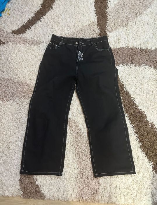 Чорні джинси ,в стилі ретро ,з надписом