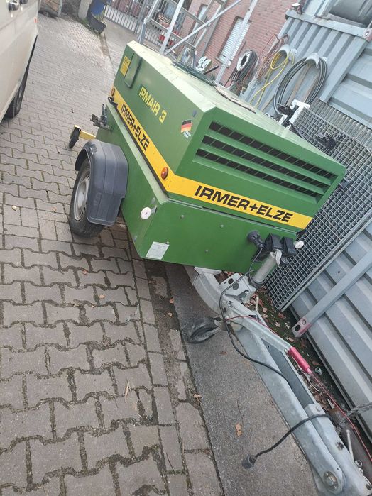 Sprężarka śrubowa mobilna Deutz silnik