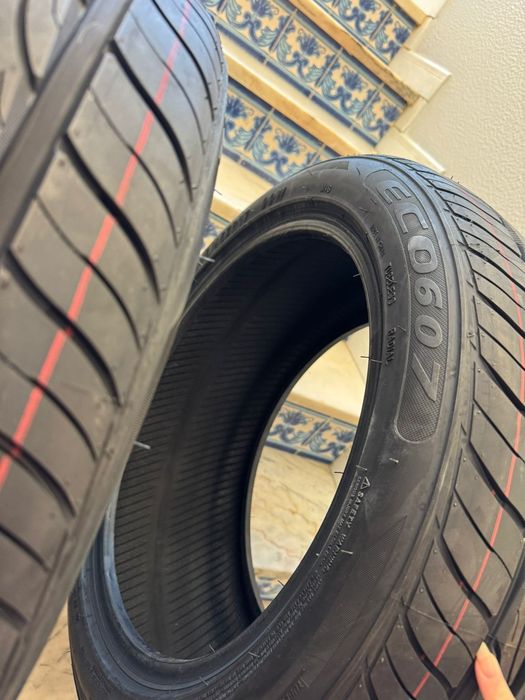 Pneus 245/45/17 Mazzini