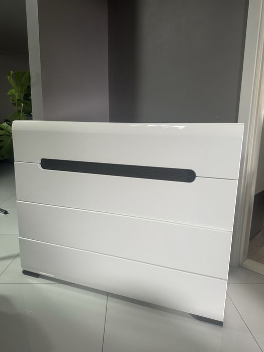 Meble azteca black red white sypialnia