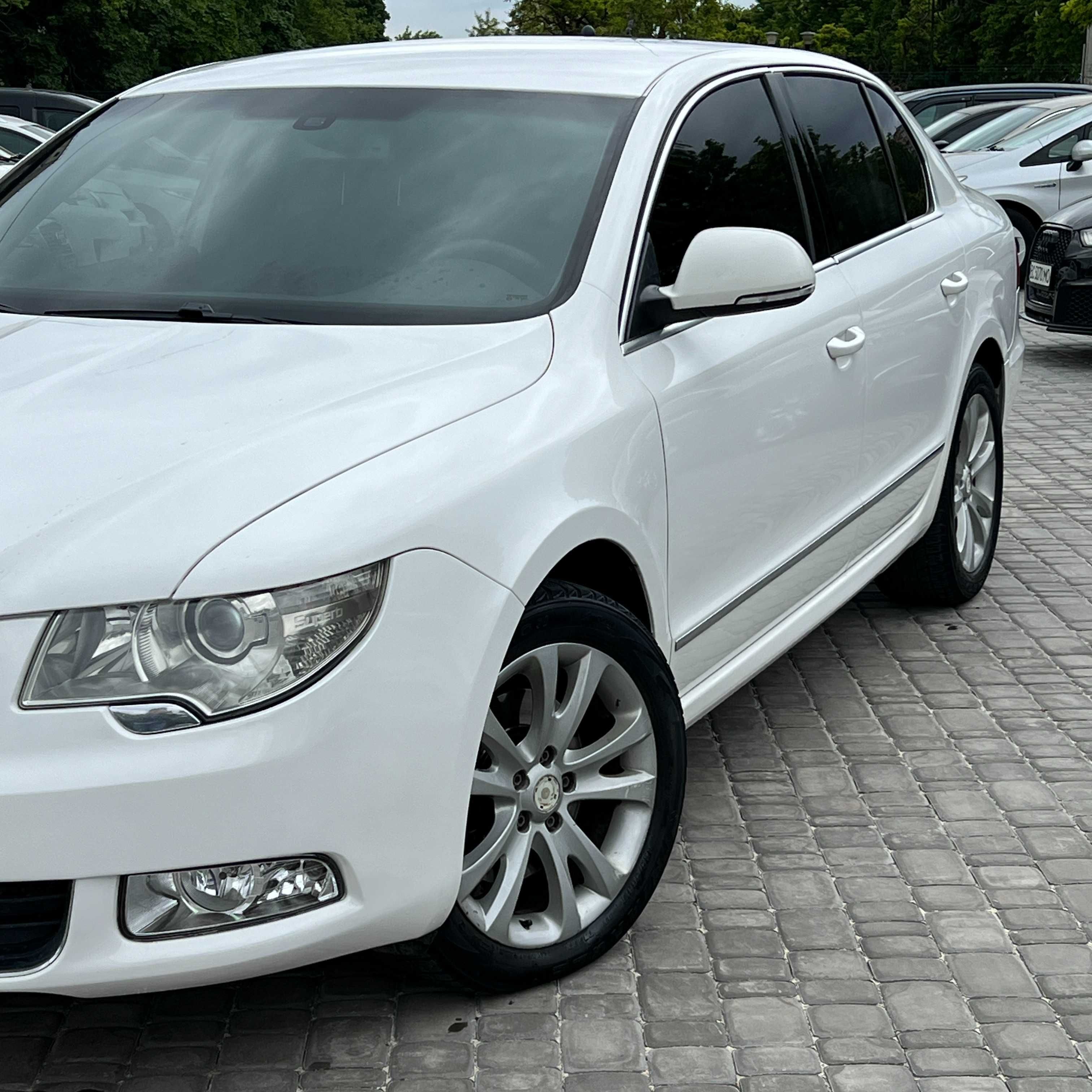 Продам Skoda Superb 2012 рік можлива розстрочка,кредитя,обмін!