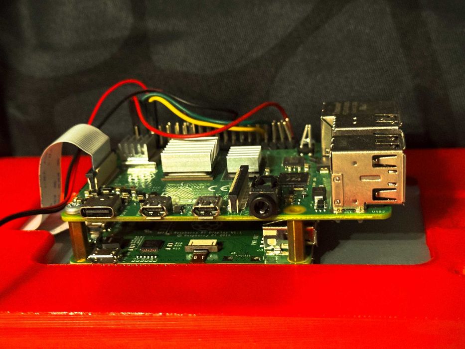 Raspberry Pi 4B 8GB + ekran dotykowy 7” + akcesoria