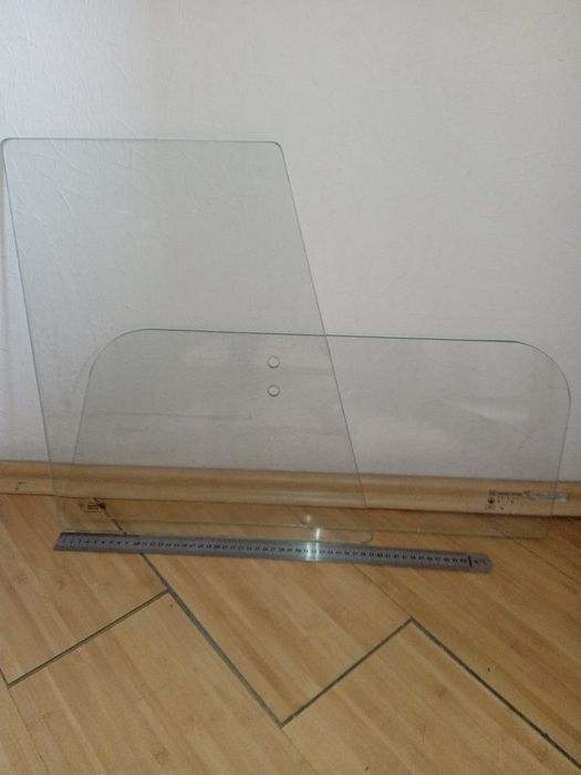 Скло дверей водія з отворами автобуса Богдан А092