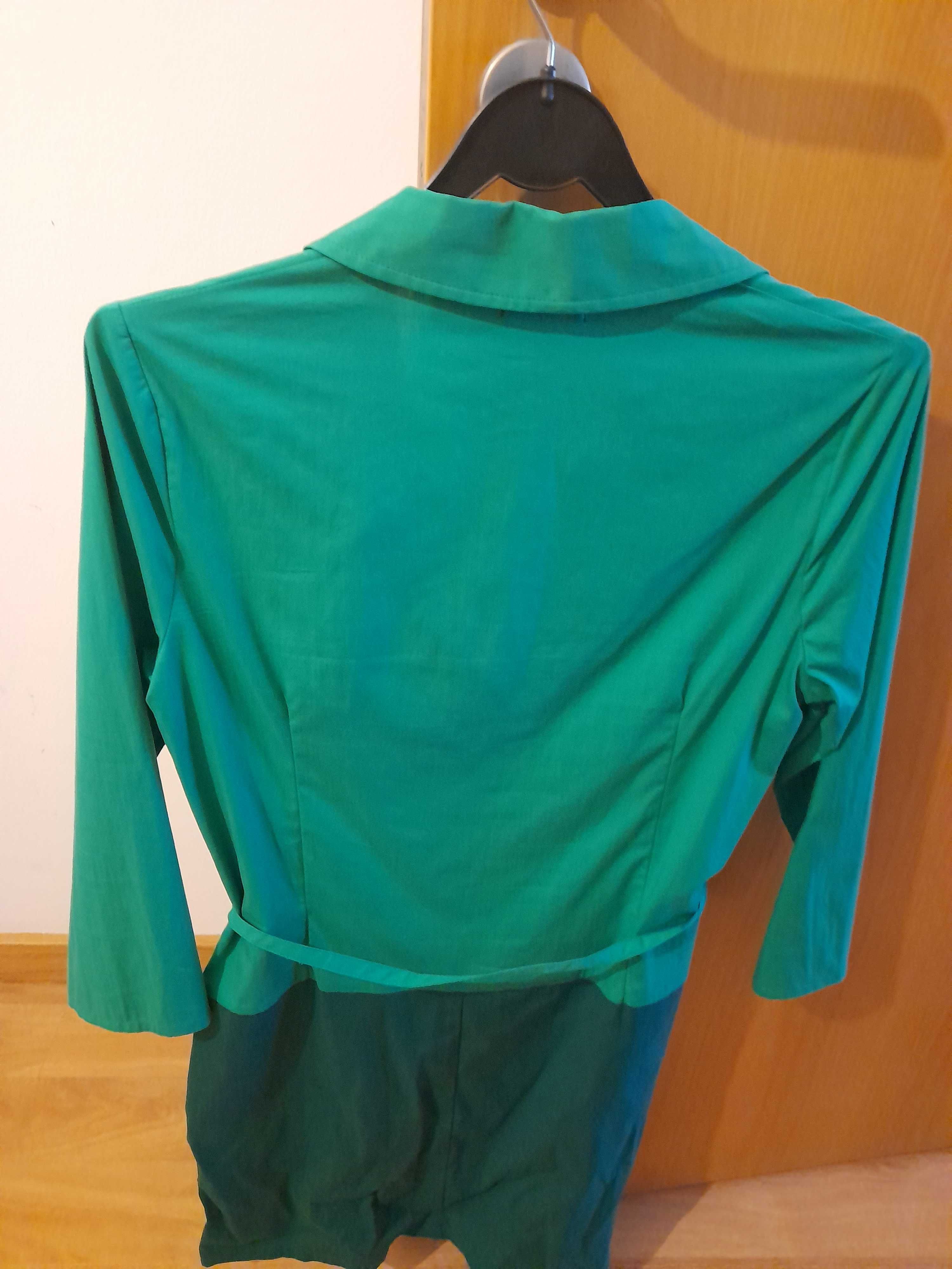 Vestido com 2 tons de verde