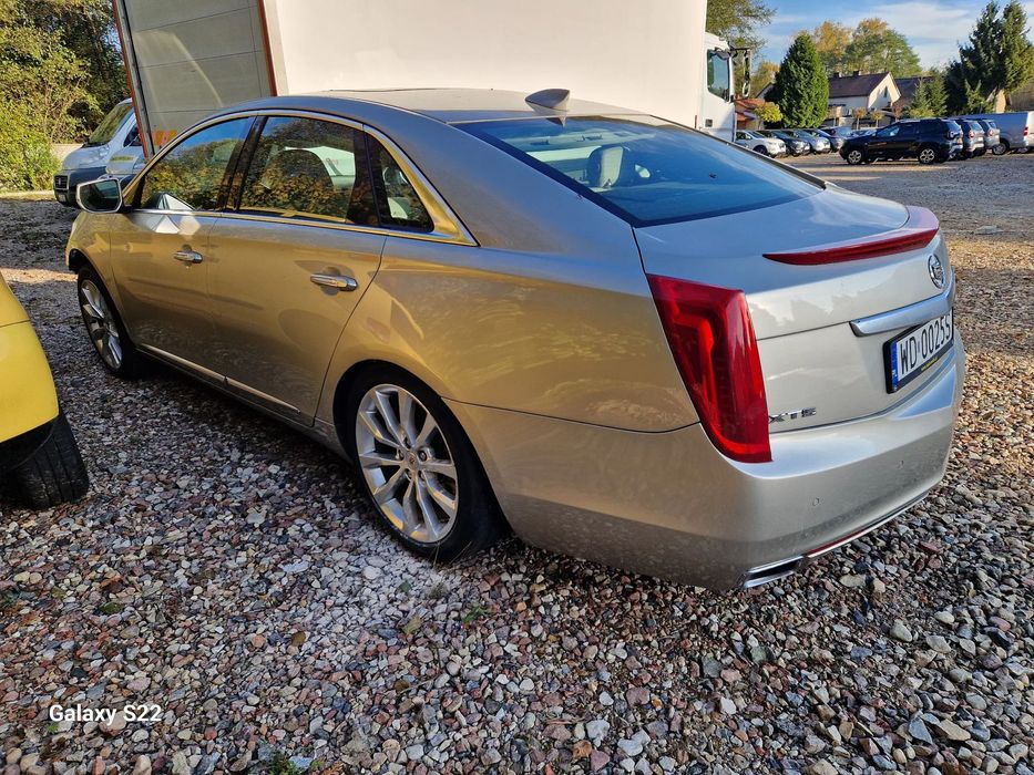 Cadillac XTS Samochod uszkodzony