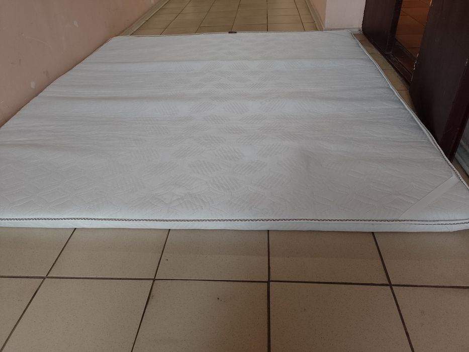 Матрас на диван , топер