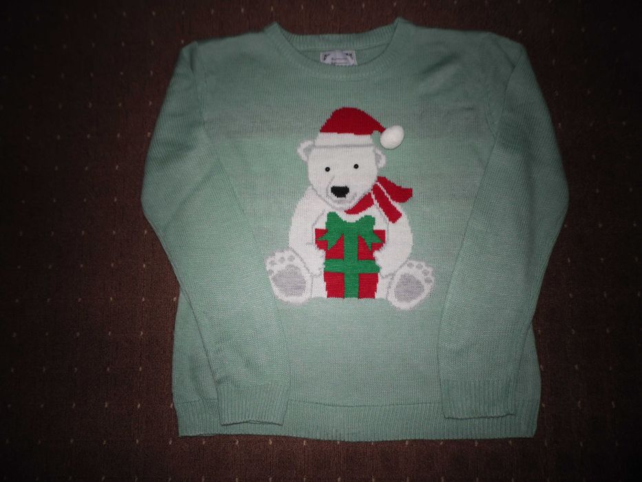 Новогодний свитер Atmosphere размер S, идет на M-L