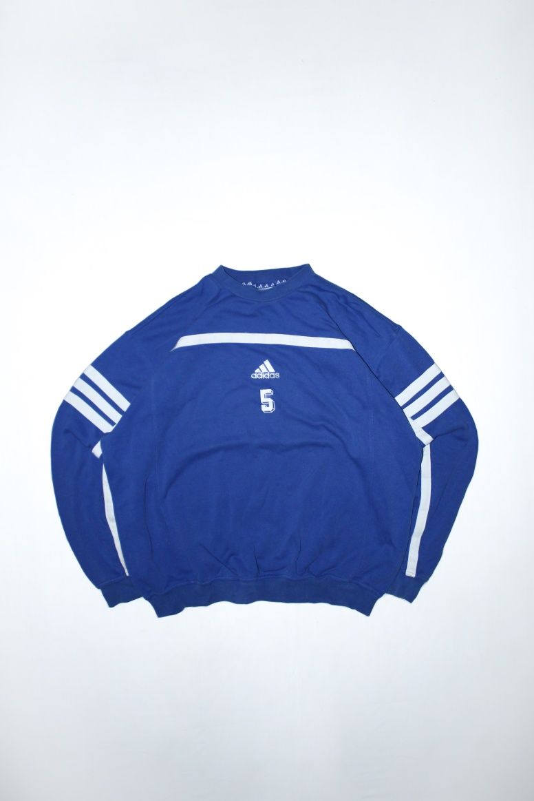 Adidas vintage oversized sweatshirt