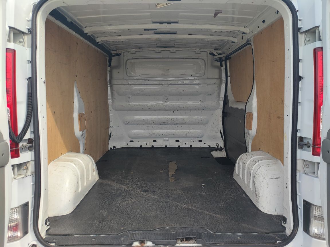 Opel Vivaro 2.0 CDTi 101 KM 2012 Trafic Primastar