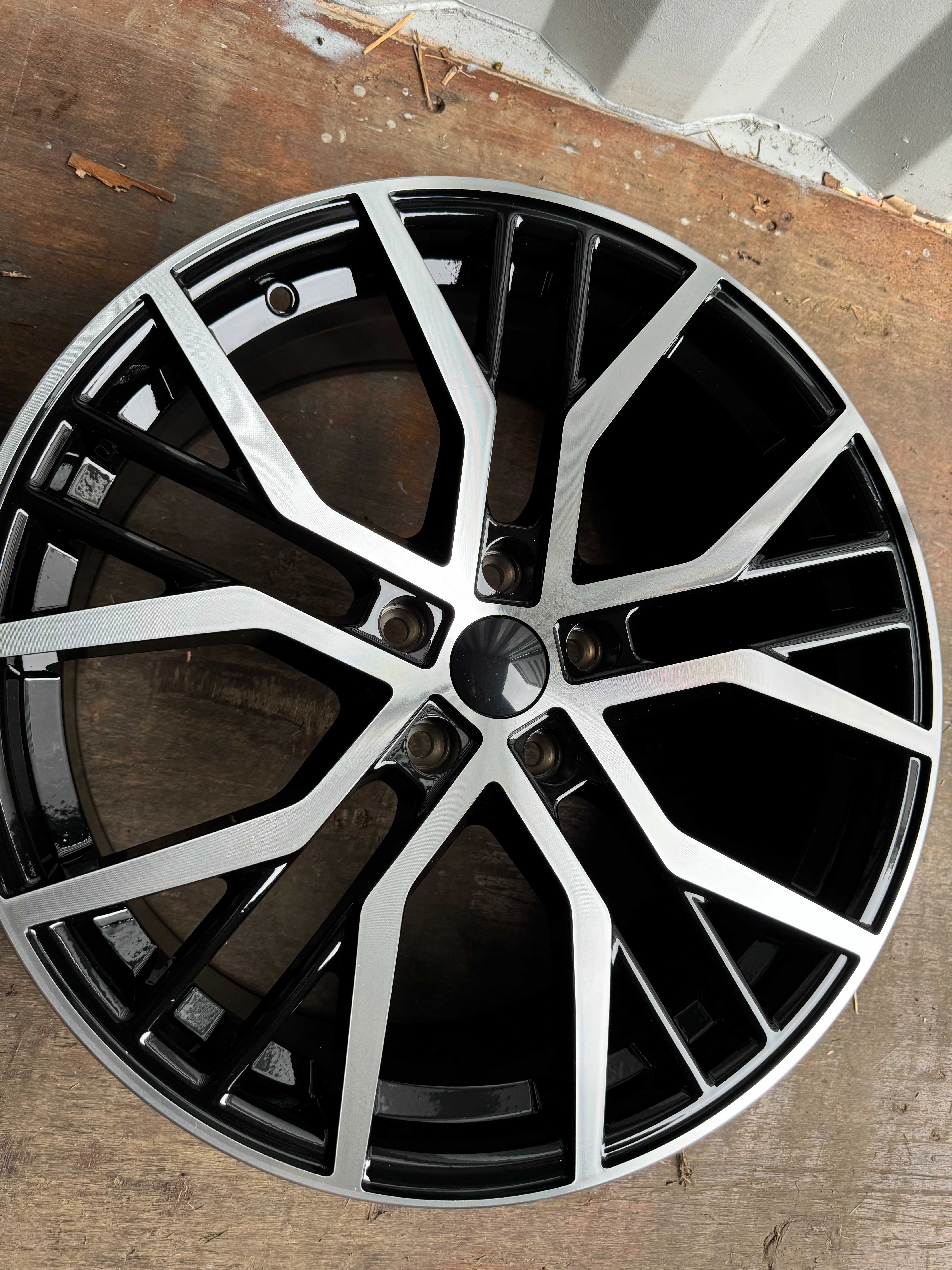 Alufelgi 19 Glossy Black Machined Face 5x112