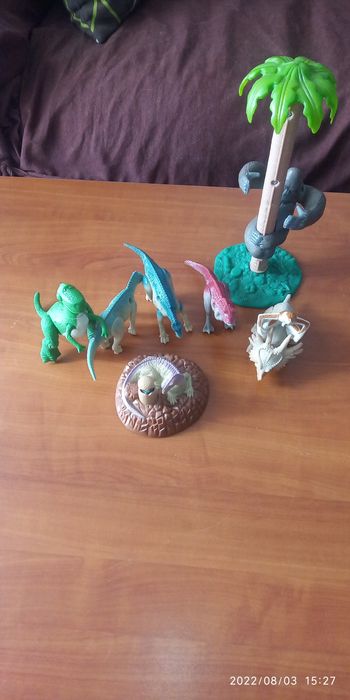 Peluches  e bonecos Disney dinossauros
