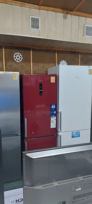 Холодильник liebherr з Німеччини модель CBR 4013