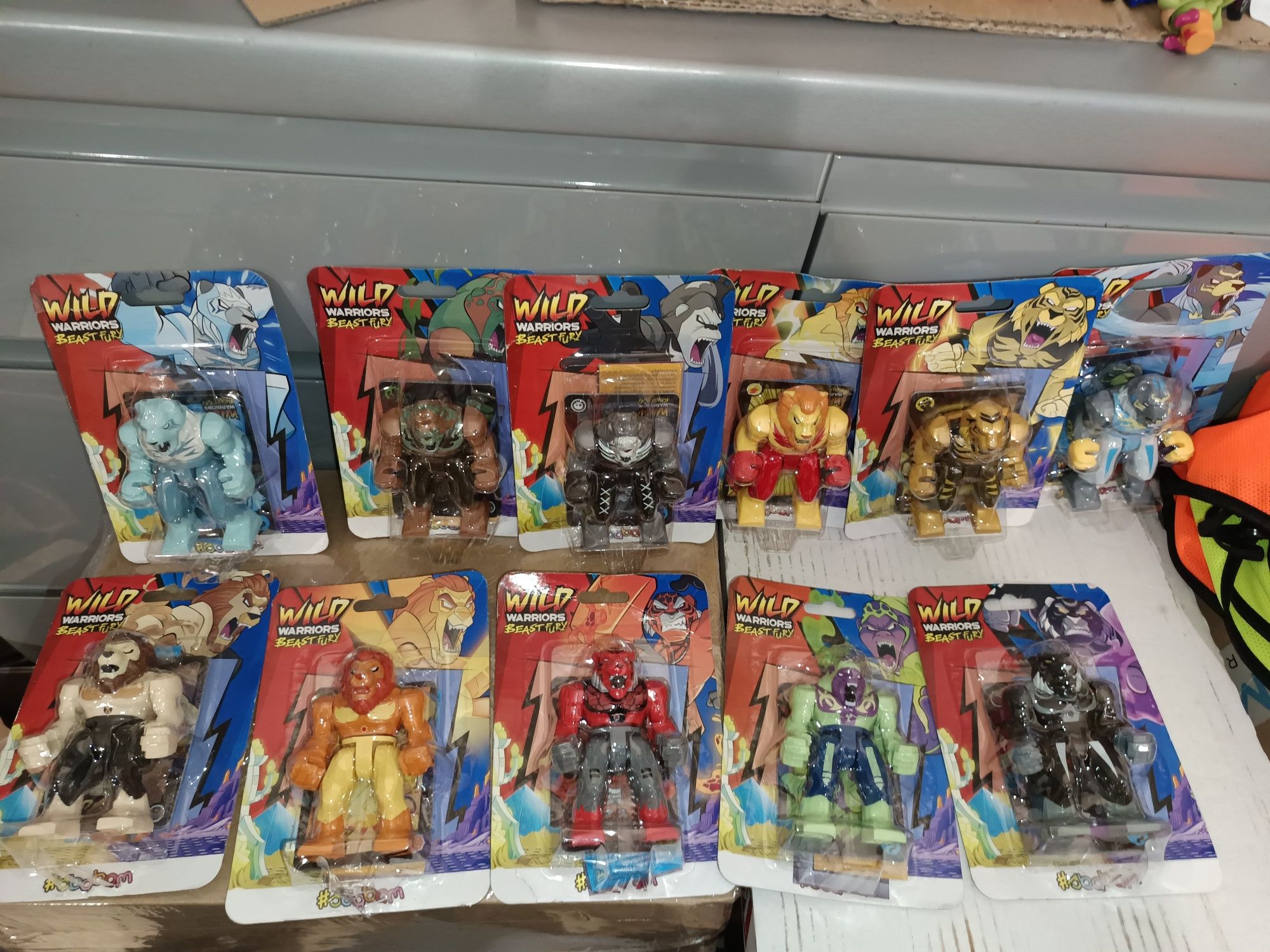 11 nowych figurek wojownicy Monster flex gumosteory