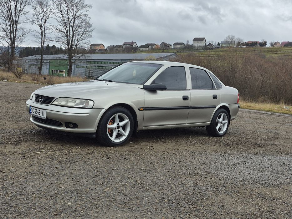 Вектра Б 1.8 BENZIN