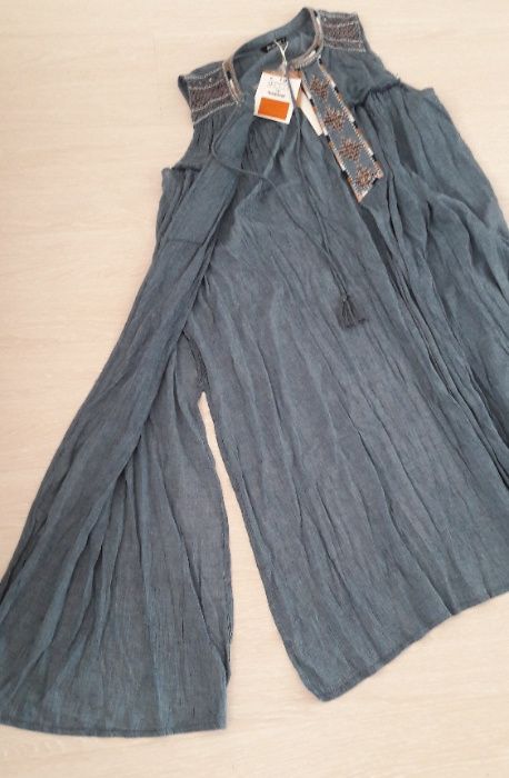 Новое. Удлинённый жакет, накидка Stradivarius парео