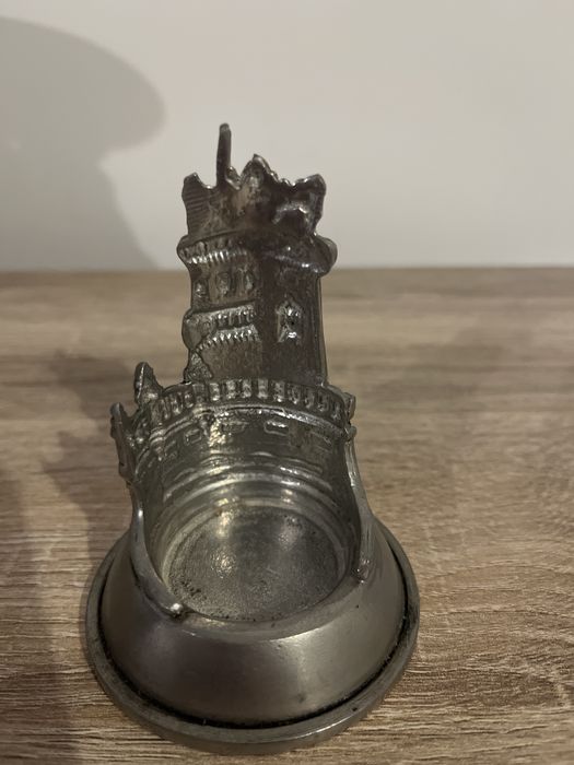 Peça comemorativa Portugal (Torre de Belém -Lisboa) em estanho